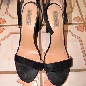 Steve‎ Madden Carrson Black Suede
Buckle Ankle Strap Block Heel Sandal